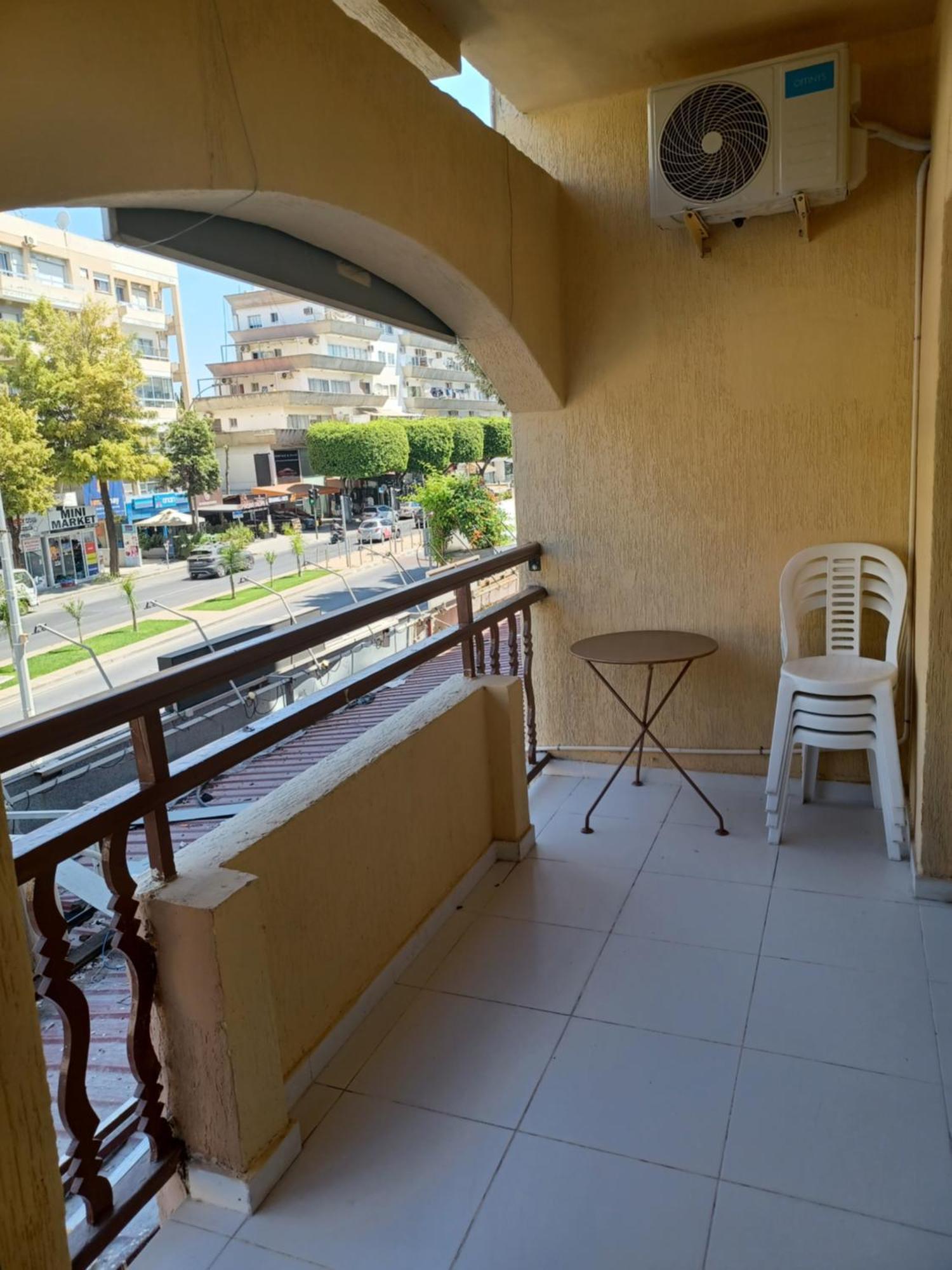 Terpsichore Holiday Apts Limassol Extérieur photo