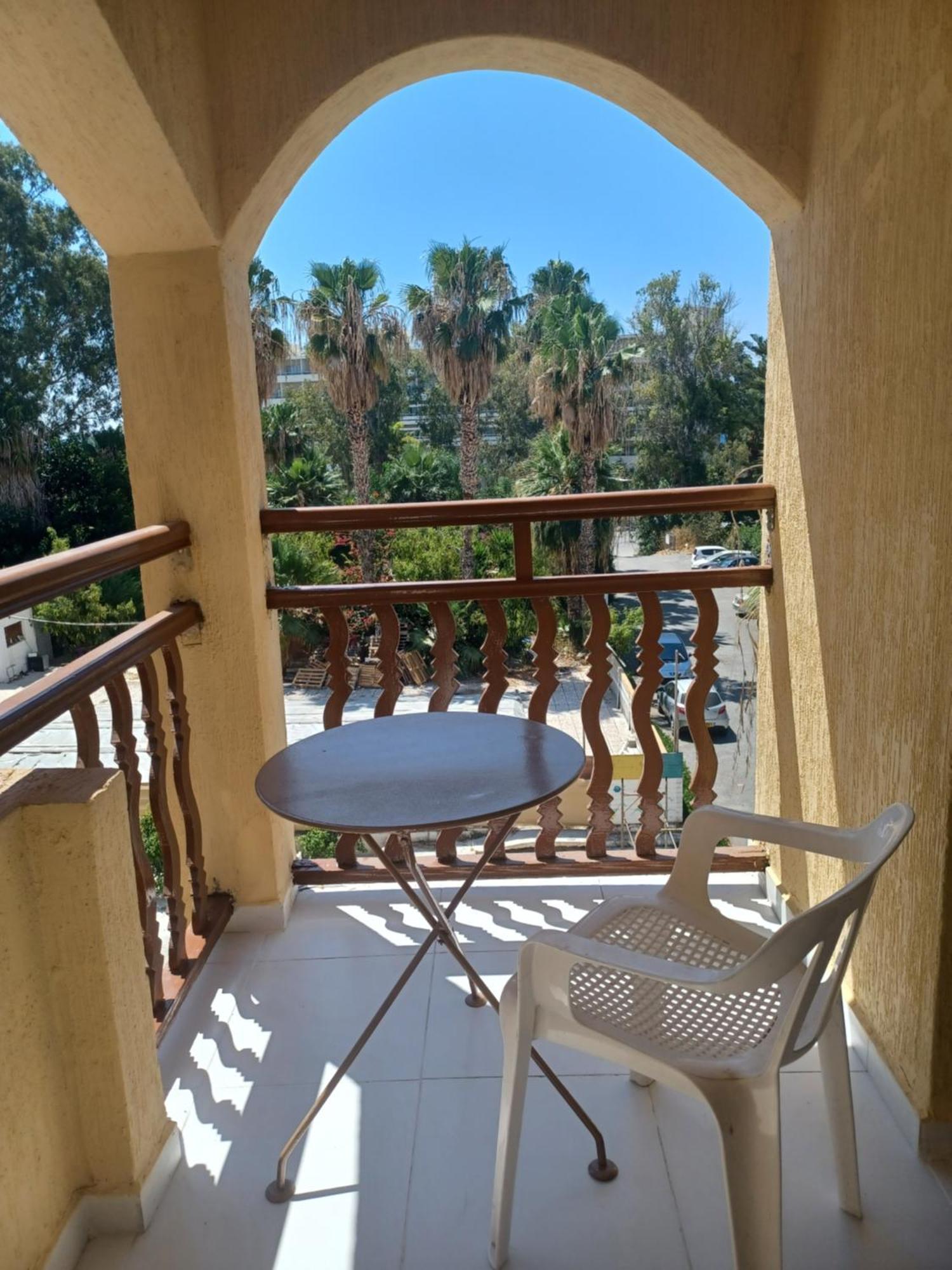 Terpsichore Holiday Apts Limassol Extérieur photo