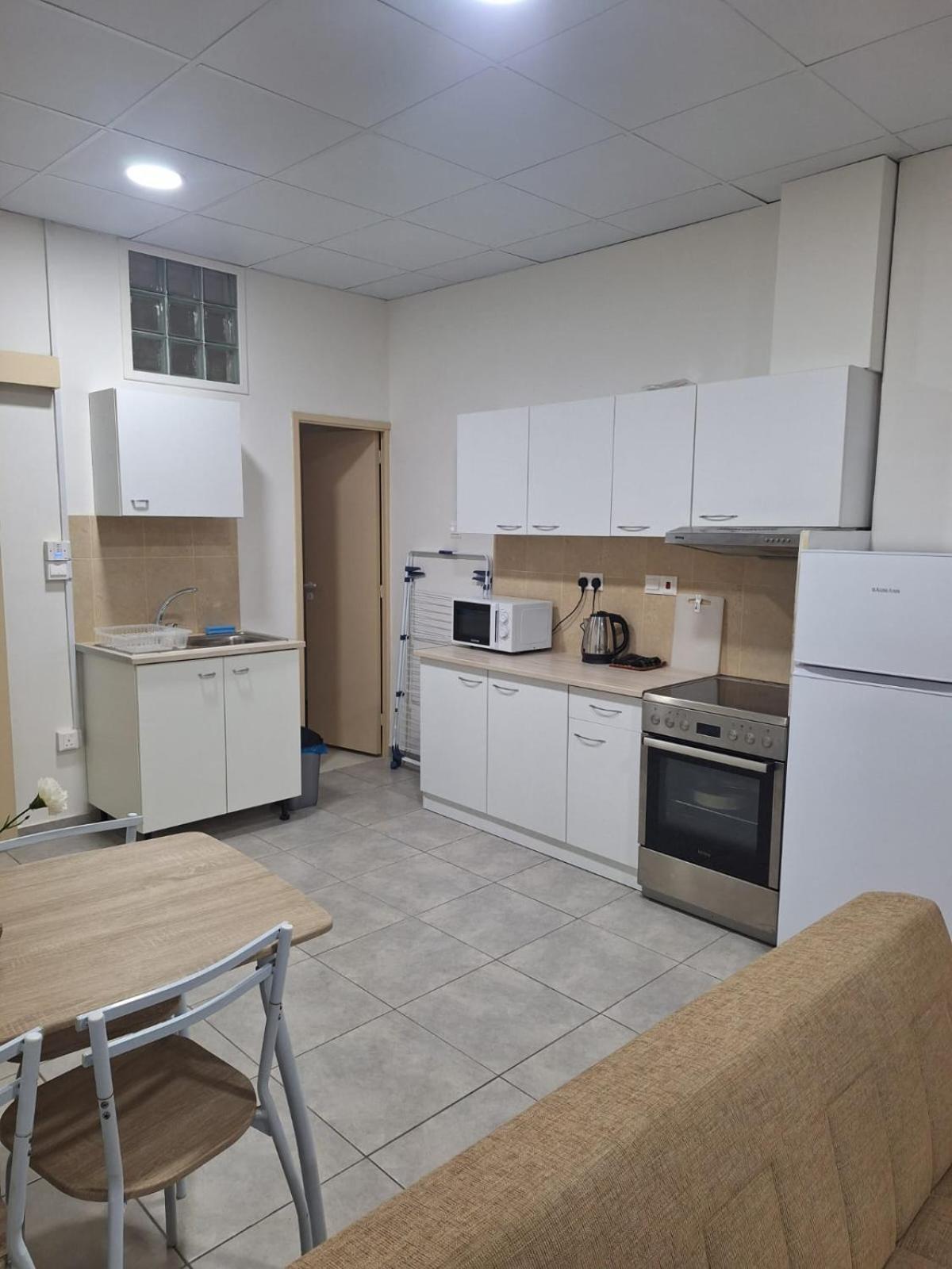 Terpsichore Holiday Apts Limassol Extérieur photo