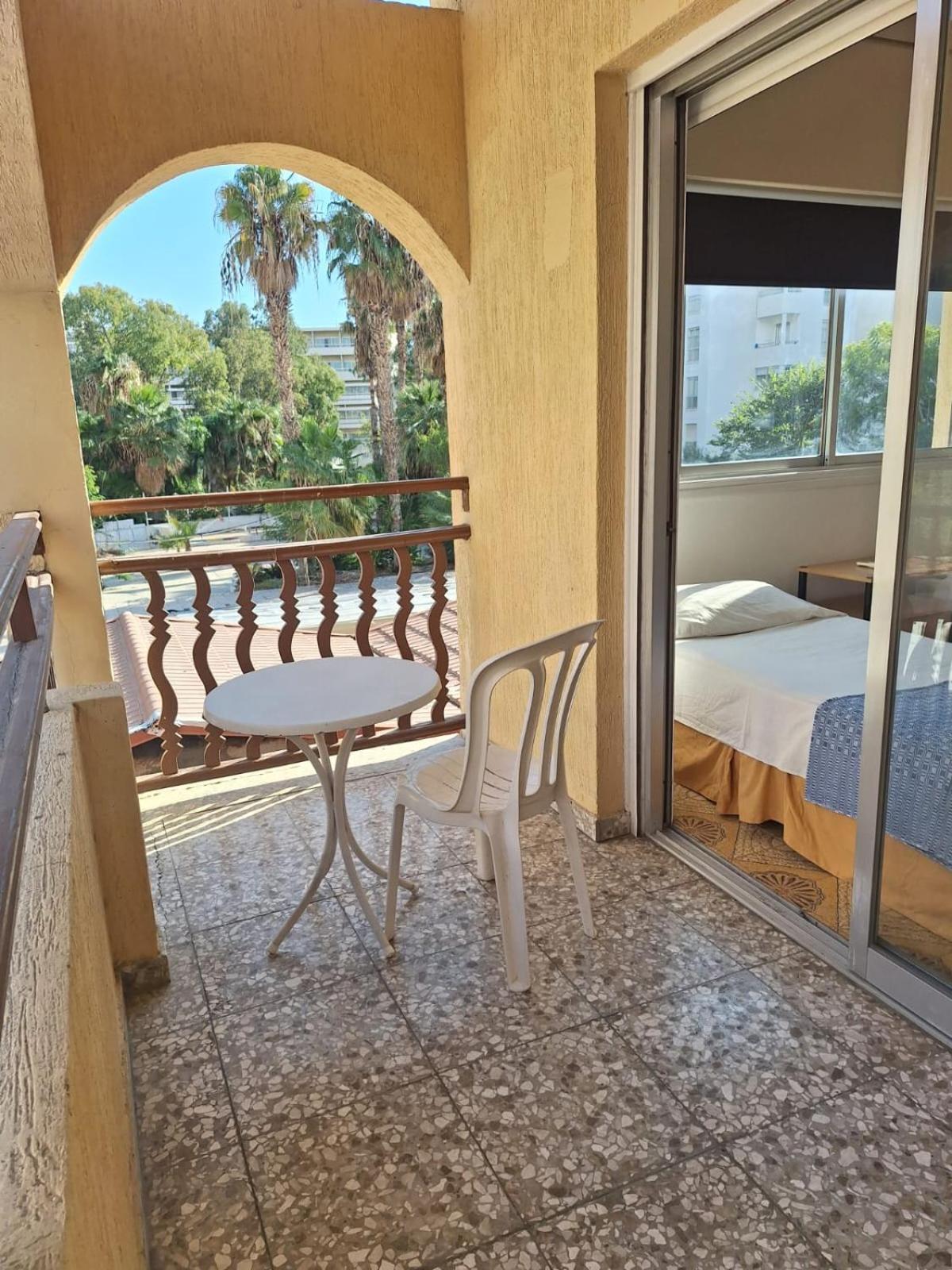 Terpsichore Holiday Apts Limassol Extérieur photo